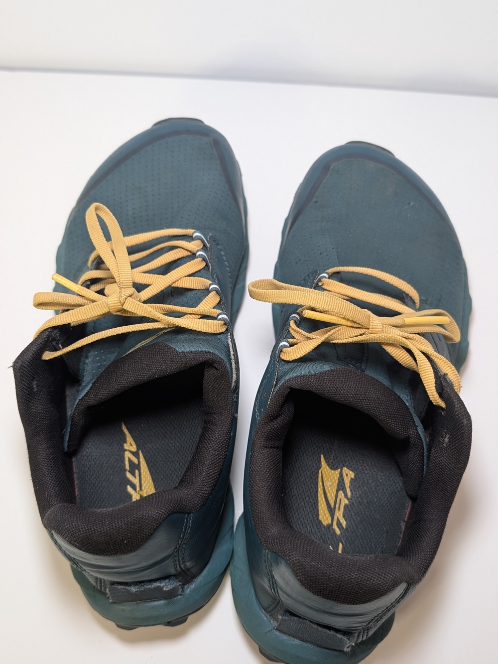 Altra Superior 5 Teal Lightweight Trail Men Sz 9 Running Hiking Sneakers Shoes.